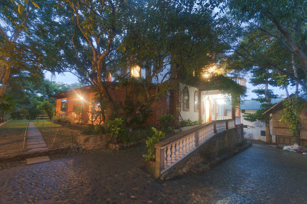 Balabag アミハン ホーム Bed & Breakfast エクステリア 写真